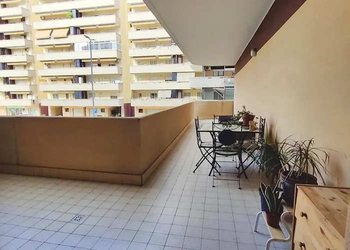 Marika's Cozy With Large Balcony Appartement *